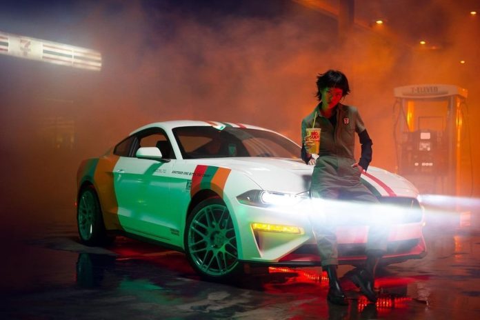 7-Eleven Creates One-Off Ford Mustang With Custom Pizza Holder
