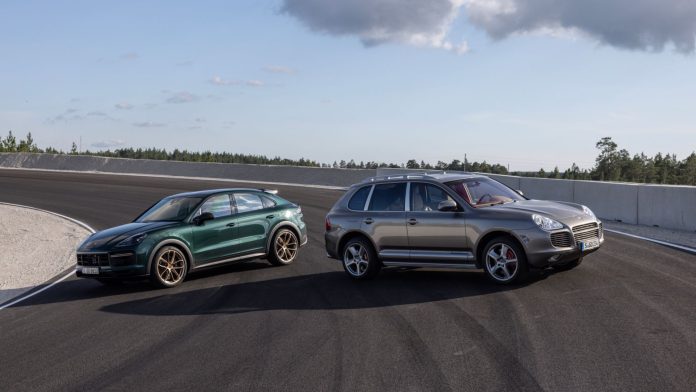 The original Porsche SUV, right, wit h the 2022 version, left. 